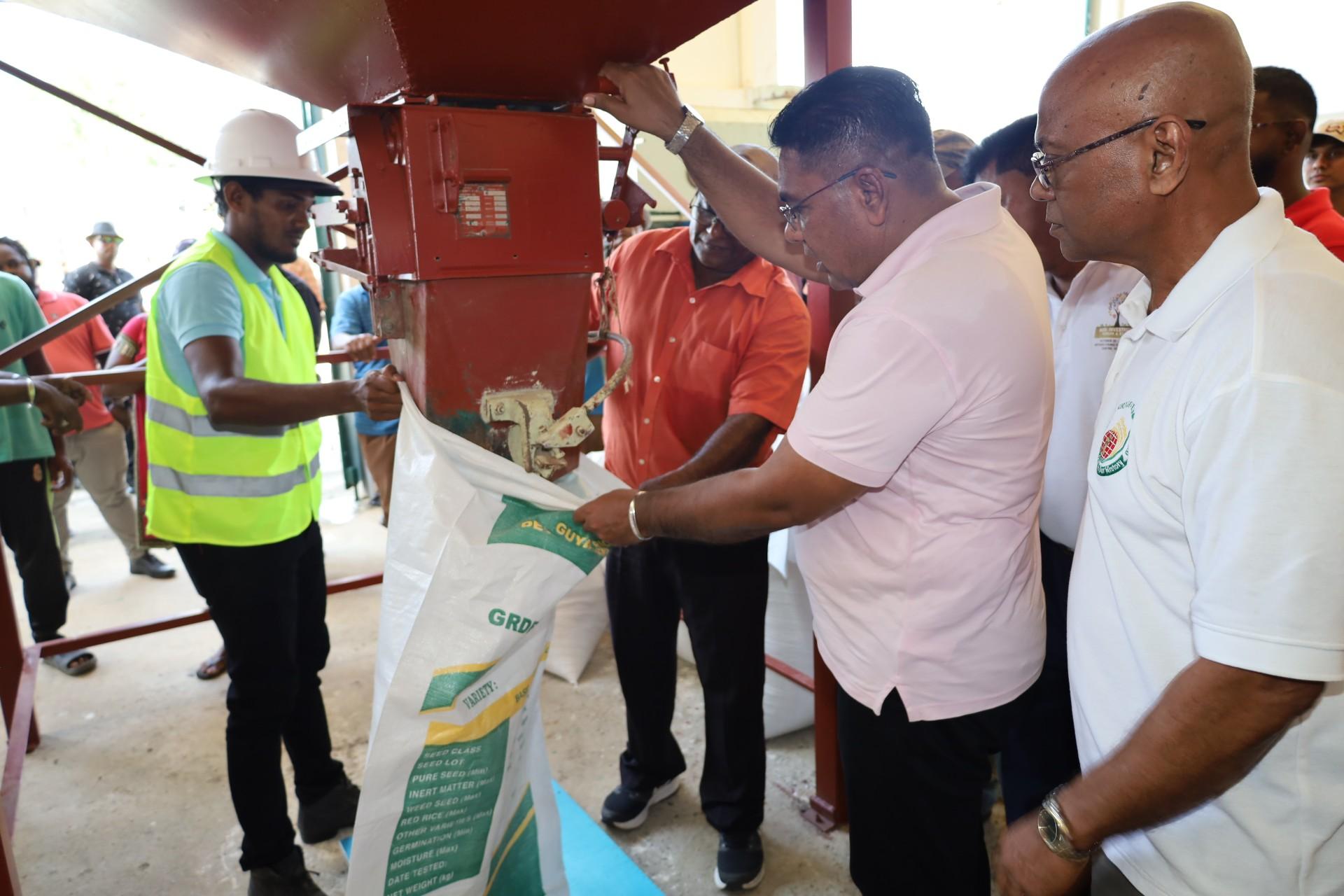 Minister Mustapha and other officials during the commissioning of the facility