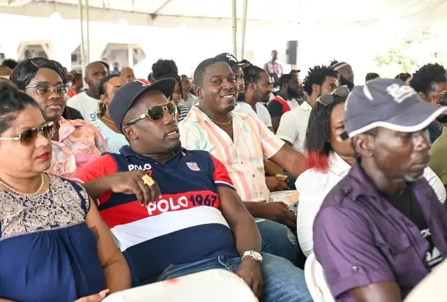 Over 300 small contractors from Linden ink $4.2B road development contracts