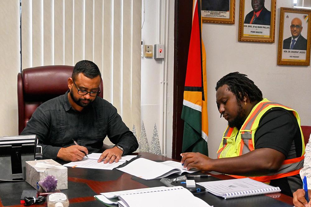 $164M Contract signed for new Mahaicony fire station