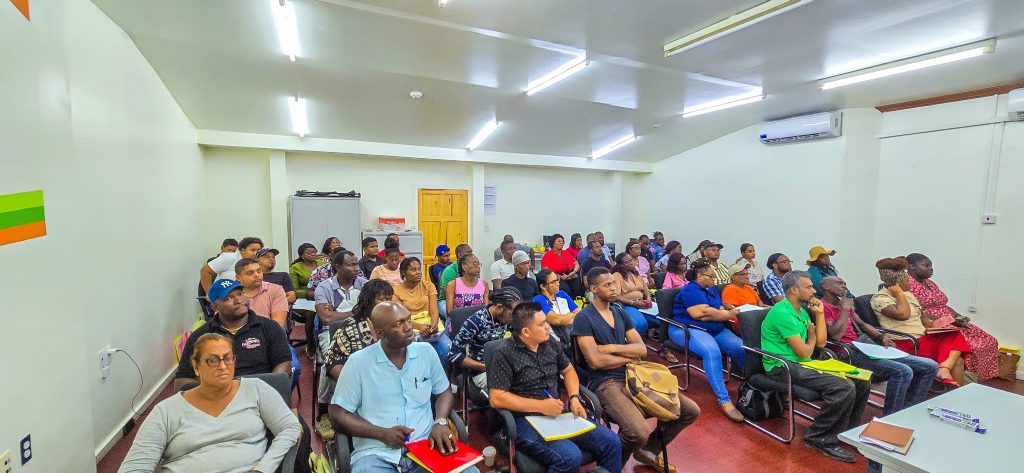 Procurement Commission and Small Business Bureau host training for small business owners