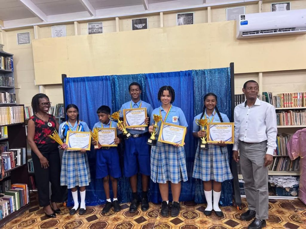 RHTYSC cricket teams honours outstanding teachers and students