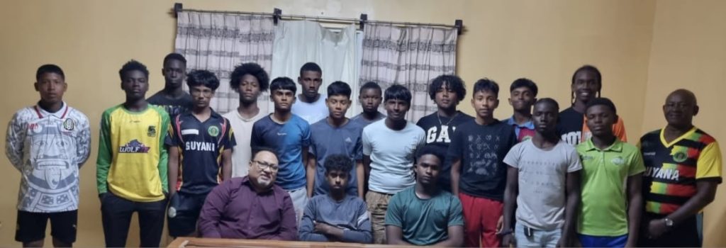 GCB President meets U15 team ahead of Regional showdown