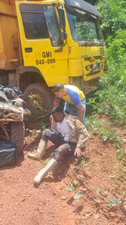 Policeman hospitalised after crashing into manganese truck